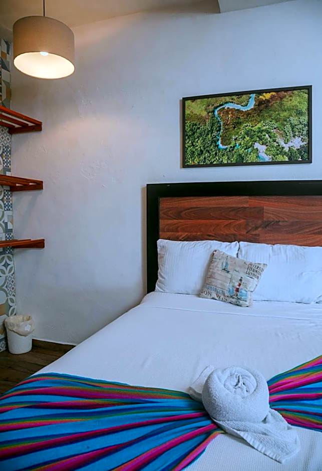 Seven Blue House Village & Lodge