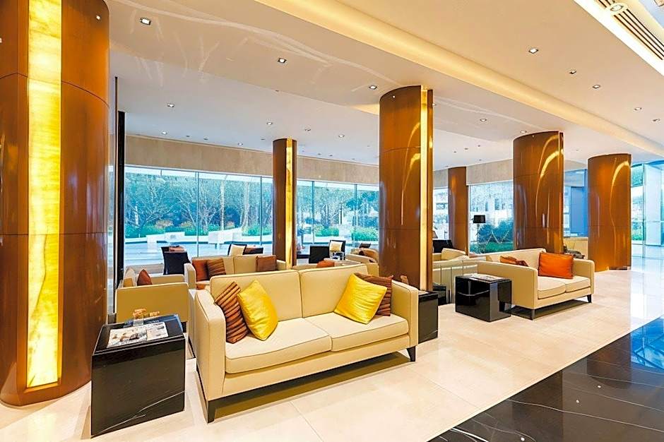 Royal Princess Larn Luang Hotel