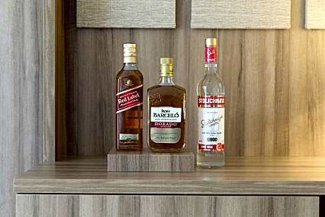 Terrace Suite With Plunge Pool (1 King Bed)