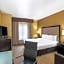 La Quinta Inn & Suites by Wyndham Hot Springs