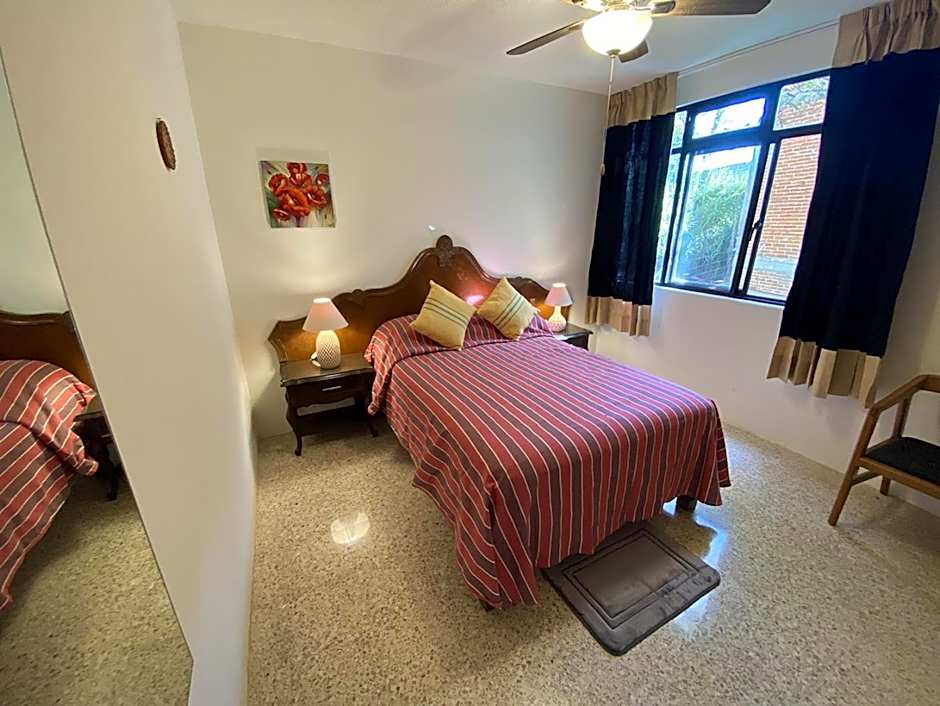 Casa de las Palmas Guest House