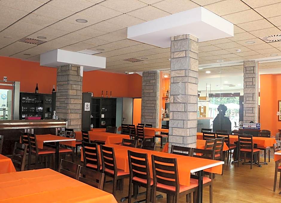Hotel 44