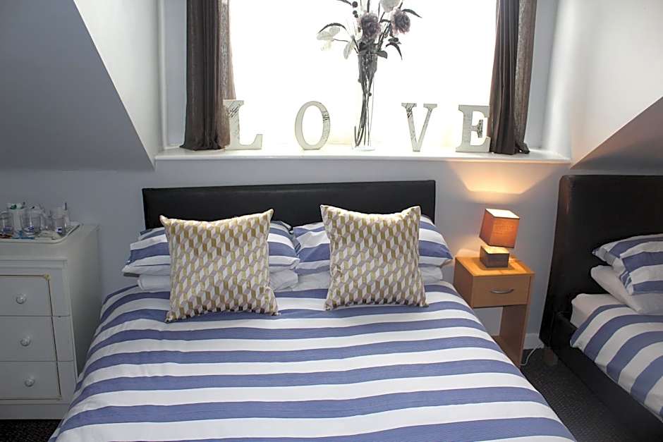 The Vale Apart Hotel