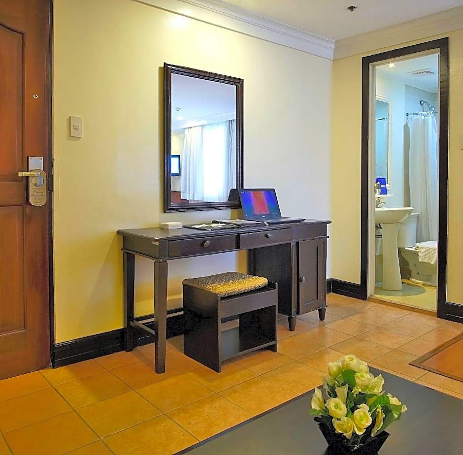 Fersal Hotel Malakas Quezon City