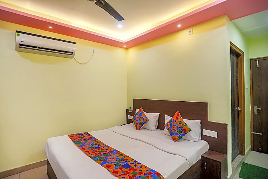 FabExpress Banarasi Kothi