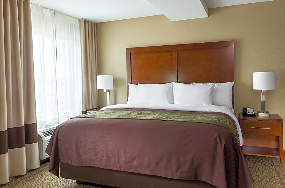 Comfort Inn & Suites West - Medical Center