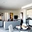 Punthill Essendon Grand Hotel