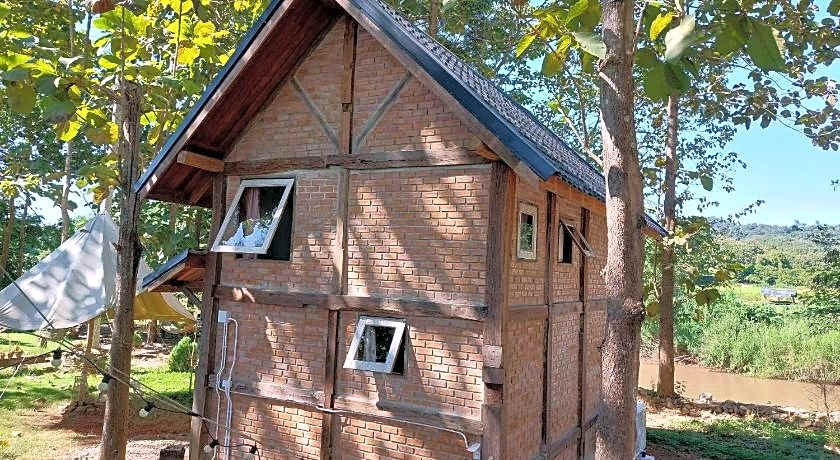The River Runs Chiang Klang