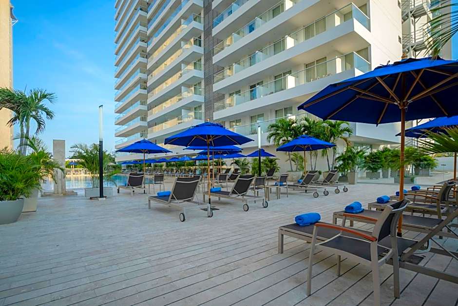 Courtyard By Marriott Santa Marta Resort