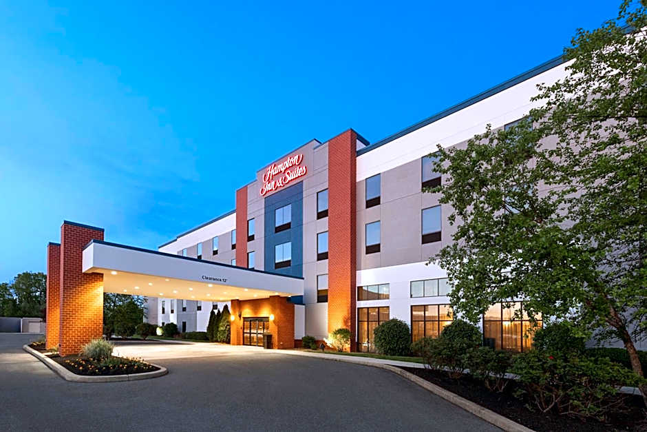 Hampton Inn By Hilton And Suites Harrisburg/North, Pa