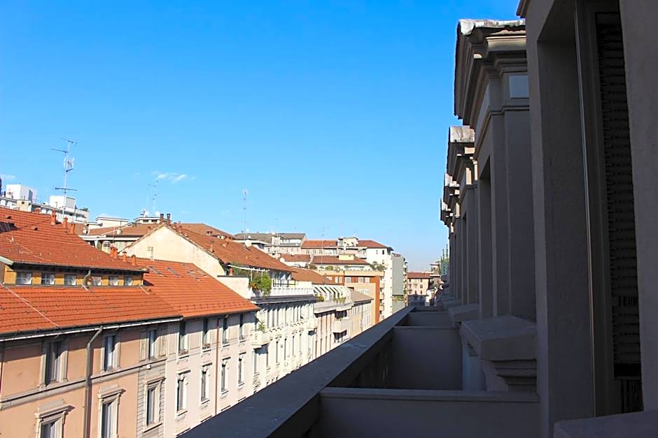 Club Hotel