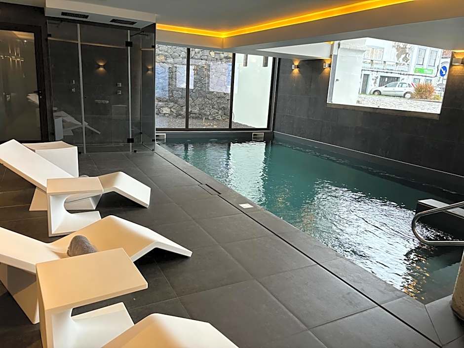 Azores Book Hotel