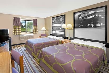 2 Double Beds Non-Smoking