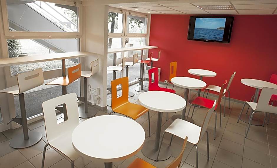 Premiere Classe Orange