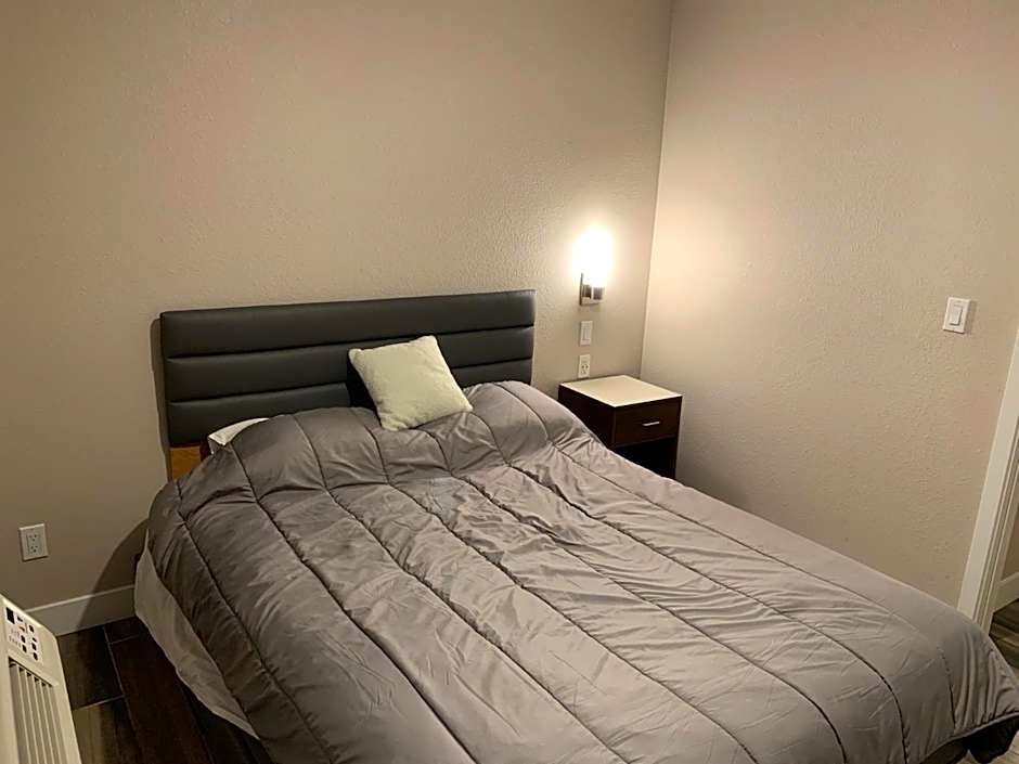 Solis Place in Old Town