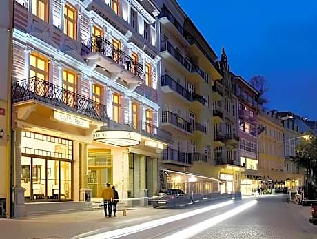 Salvator Hotel