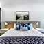 Blue on Blue Studio Room 1242