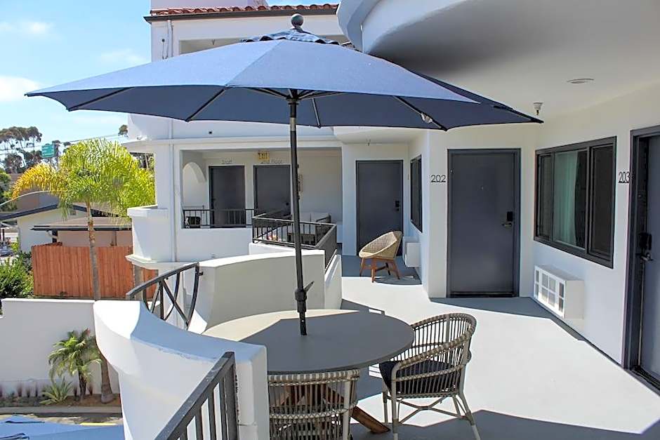 The Surfbreak Hotel