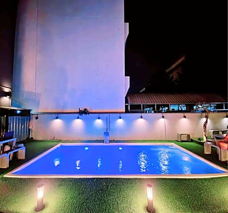 Capital O 75512 Loft Residence (Suphanburi)