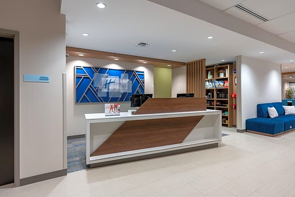 Holiday Inn Express & Suites Vaughan Southwest By IHG