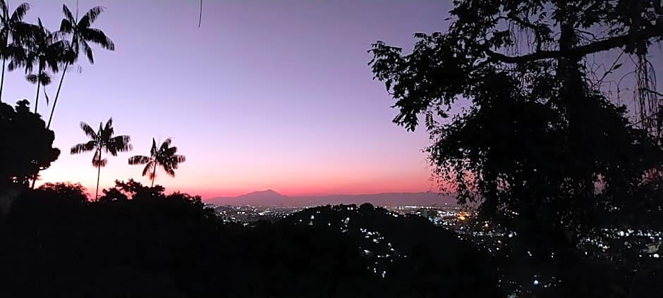 Santa Teresa Junto à Natureza