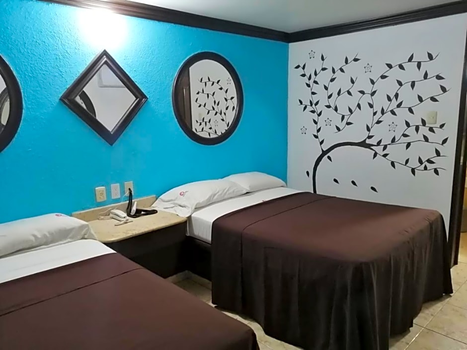 Photo 1 of 3 of Double Room