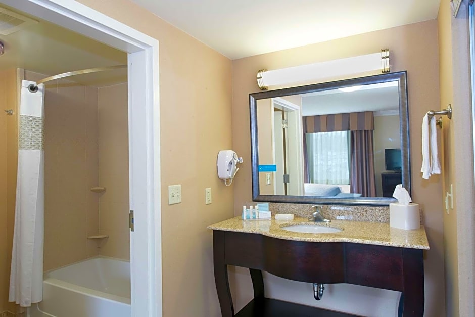 Hampton Inn & Suites Scottsboro
