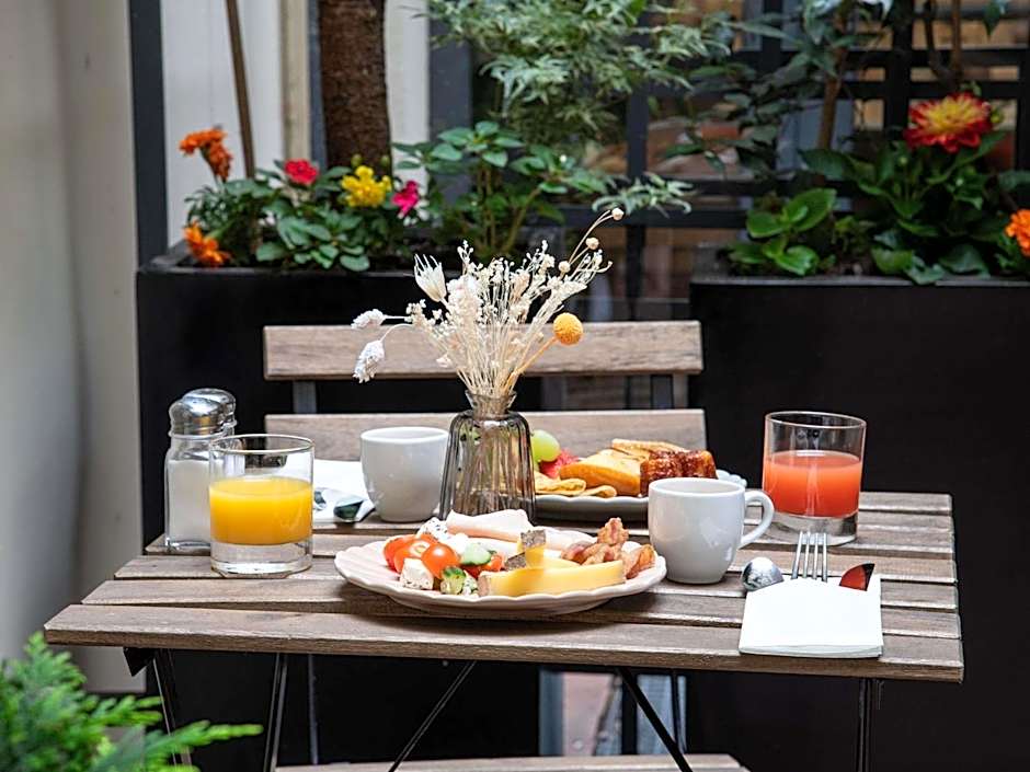 Mercure Paris Montparnasse Raspail