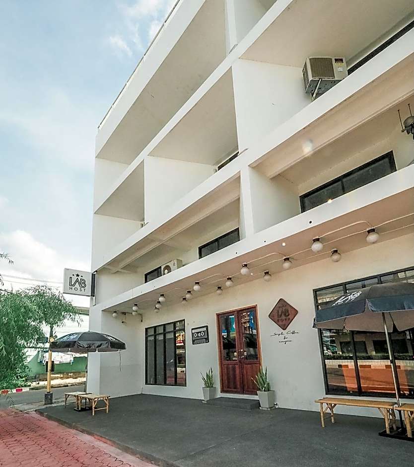 Labkoff cafe and Hostel