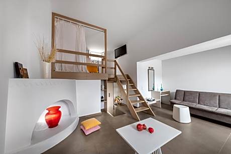 Family Room - Split Level