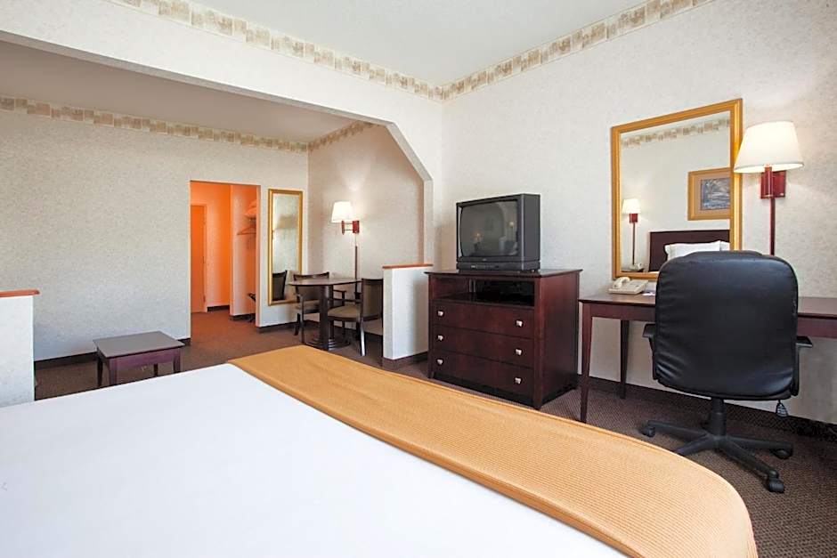 Holiday Inn Express Hotel & Suites Hiawassee By IHG