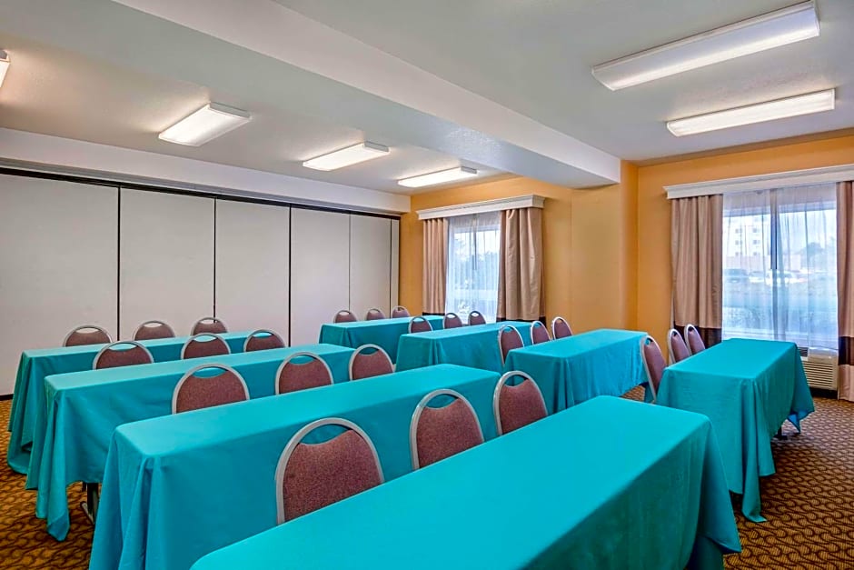 Comfort Inn & Suites Salem
