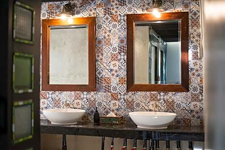 Quadruple Room with Shared Bathroom