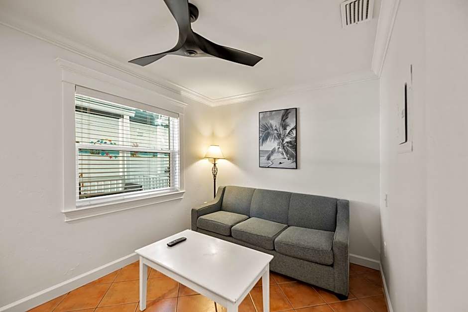 Tropic Isle At Anna Maria Island Inn