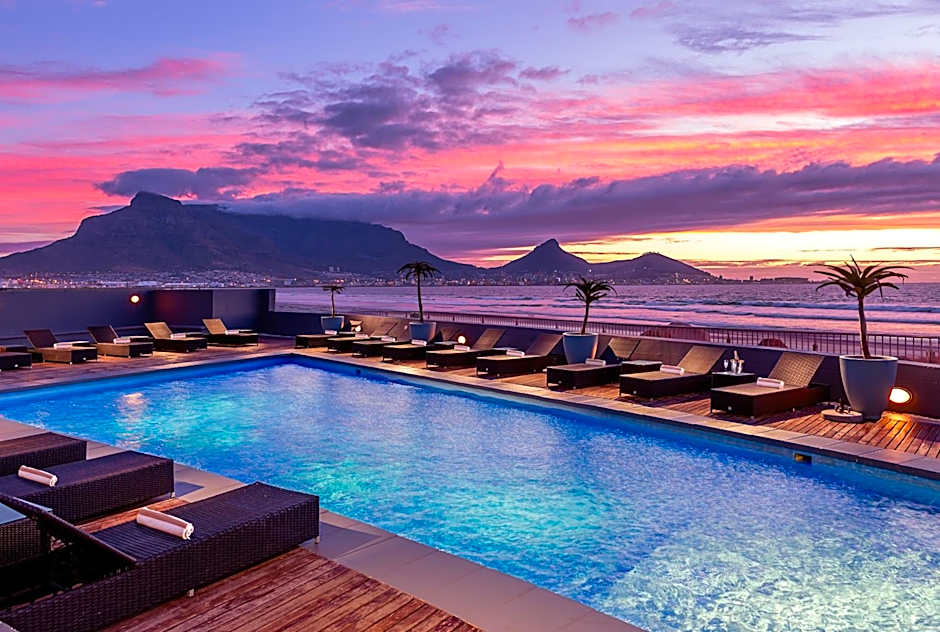 Lagoon Beach Hotel Apartments