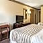 Econo Lodge Inn & Suites El Paso