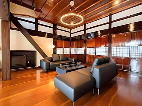 Sadomari Historical Villa - Luxury Vacation Rental