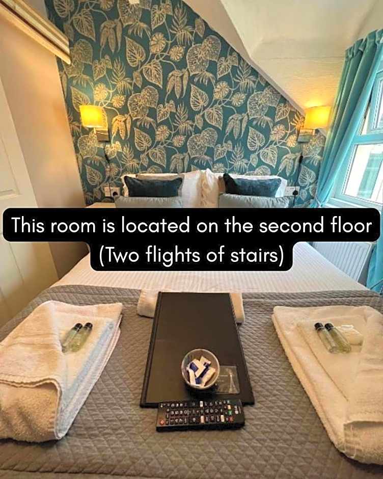 Delovely Hotel