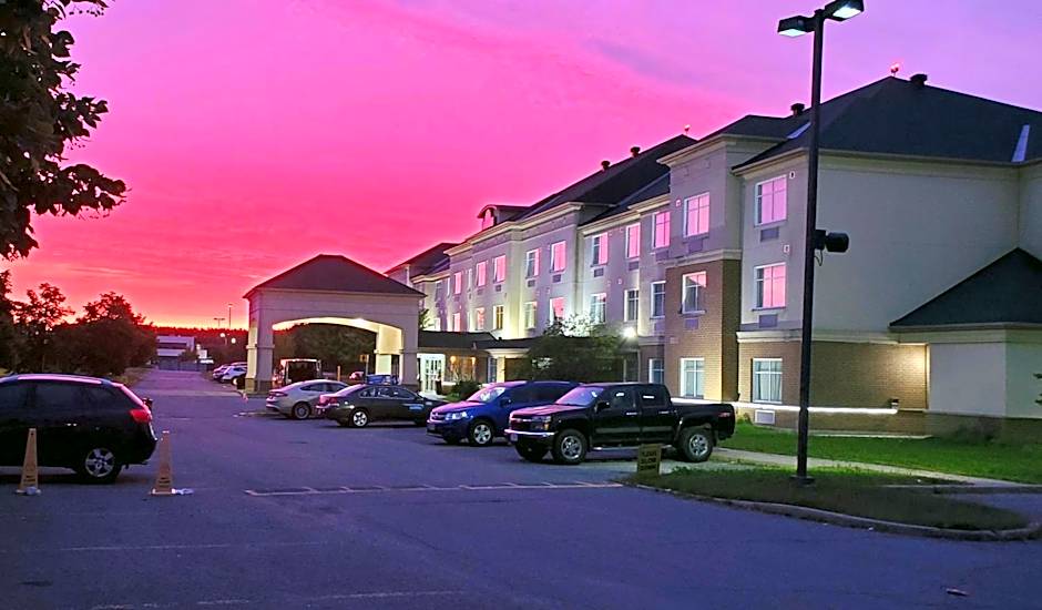 Days Inn by Wyndham Ottawa Airport