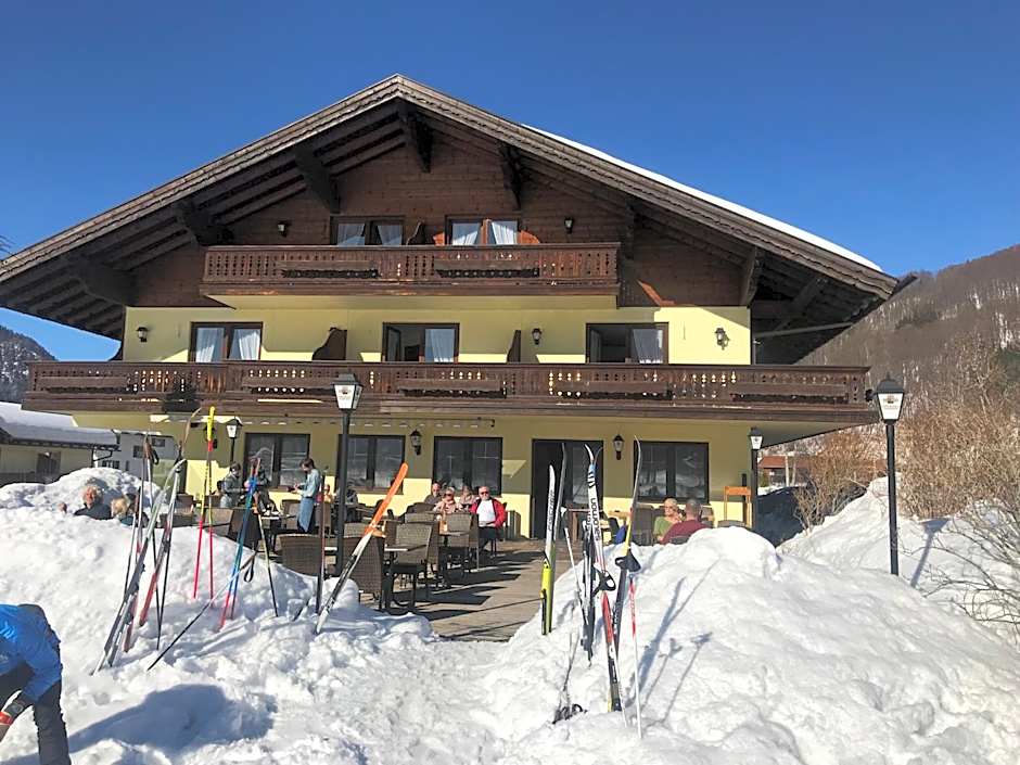 DEVA Hotel-Restaurant Fischerwirt inklusive Chiemgau Card