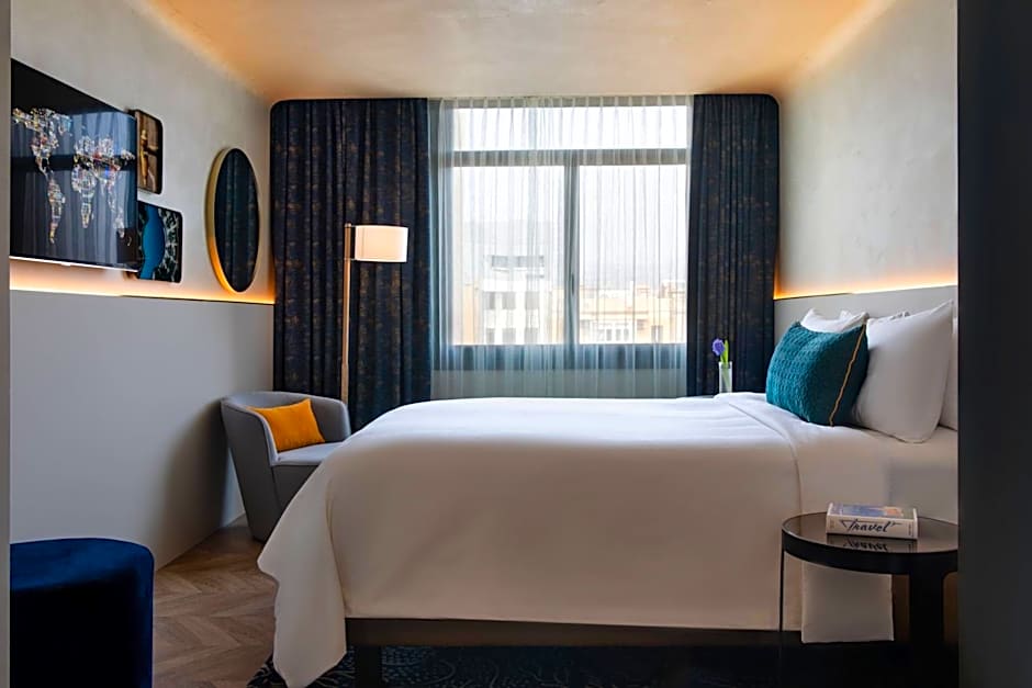 Renaissance by Marriott Barcelona Hotel