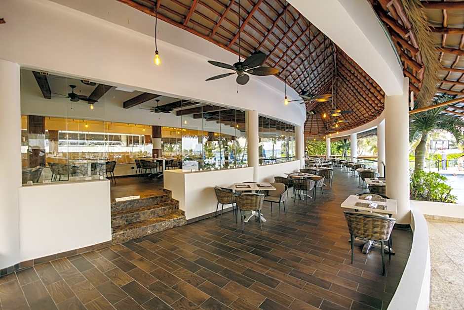 The Reef Playacar Resort & Spa-Optional All Inclusive