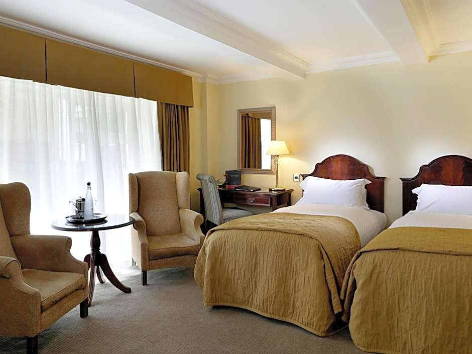 Macdonald Alveston Manor Hotel