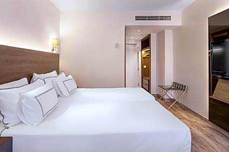 Melia Room Twin Beds