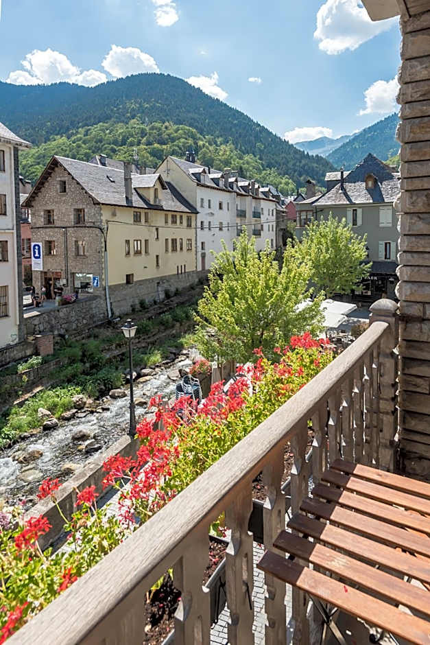 Riu Nere Mountain Hotel