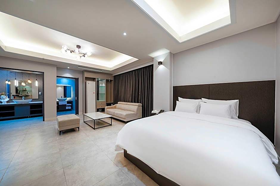 Brown dot hotel Gwangju Sangmu