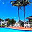 Island Palms Motor Inn
