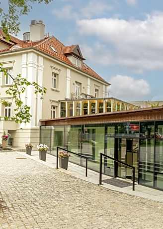 Platinum Palace Residence Boutique Hotel