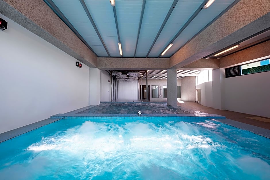 Naruwan Galaxy Place