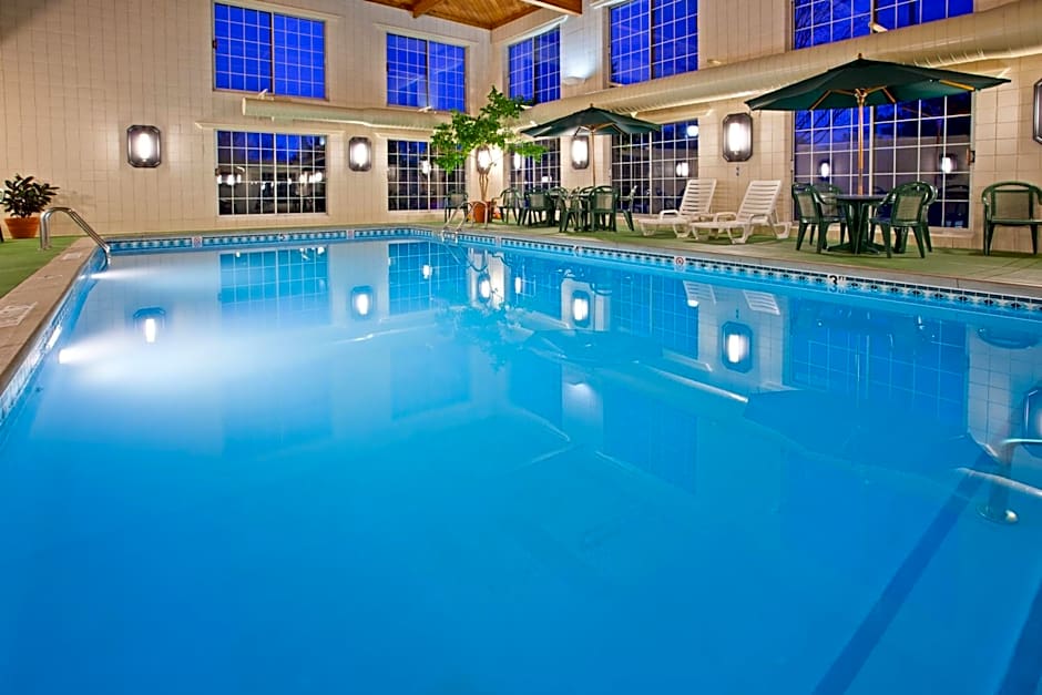 Holiday Inn Express Grand Rapids Southwest By IHG